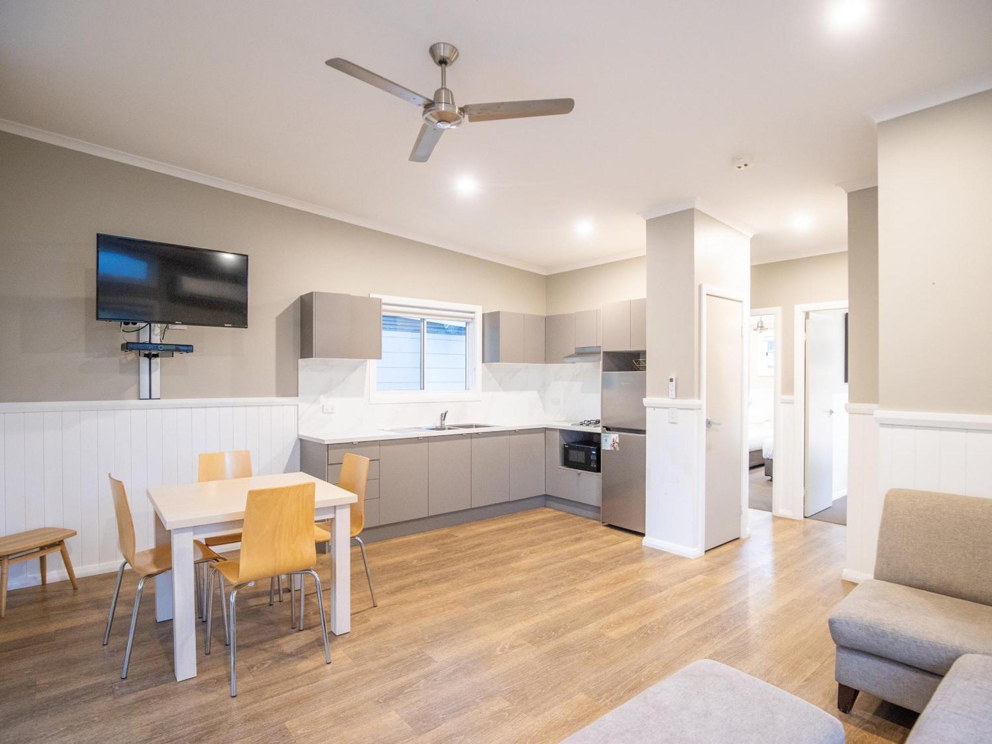 Nrma Bright Holiday Park Room photo
