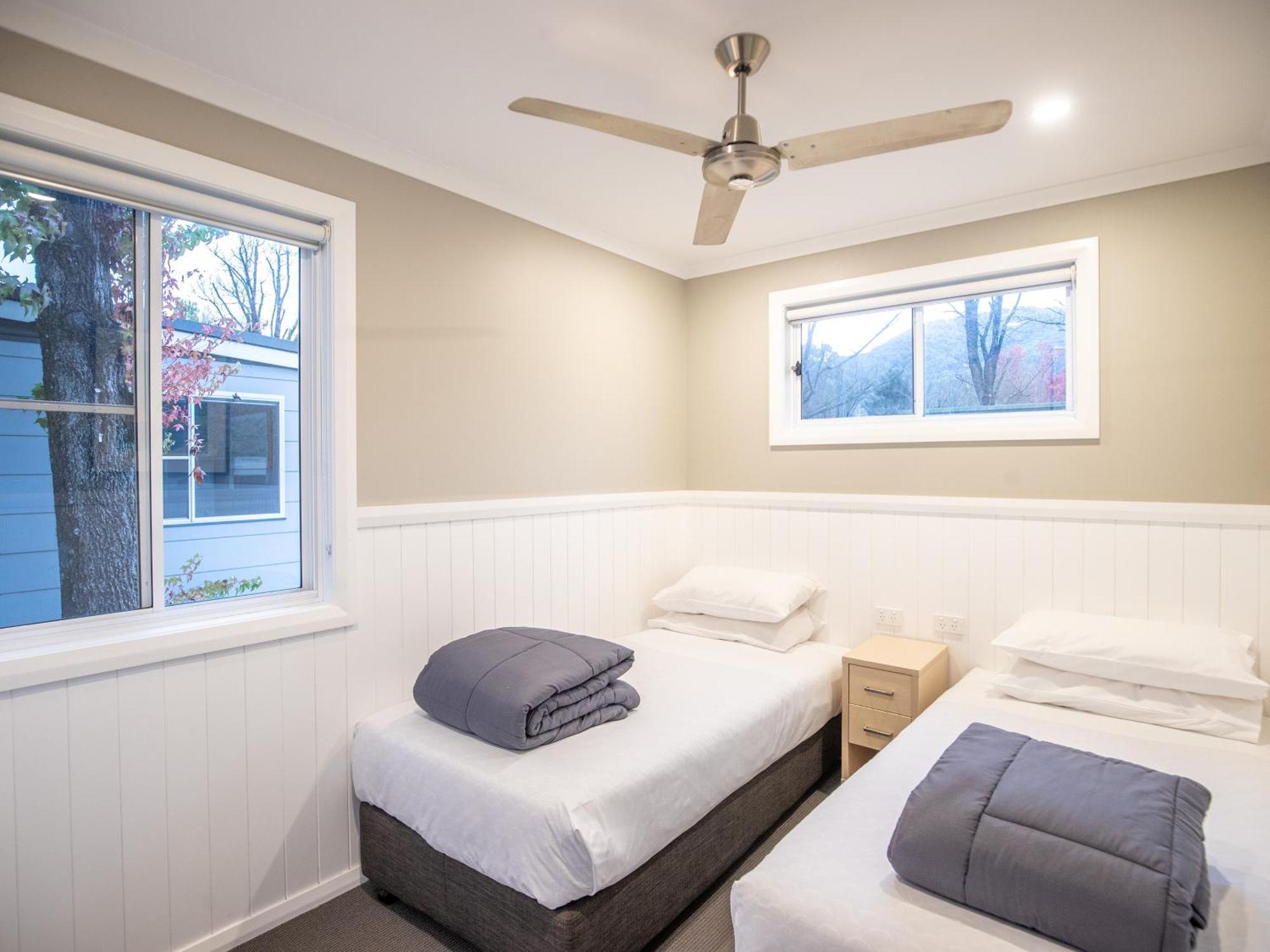 Nrma Bright Holiday Park Room photo
