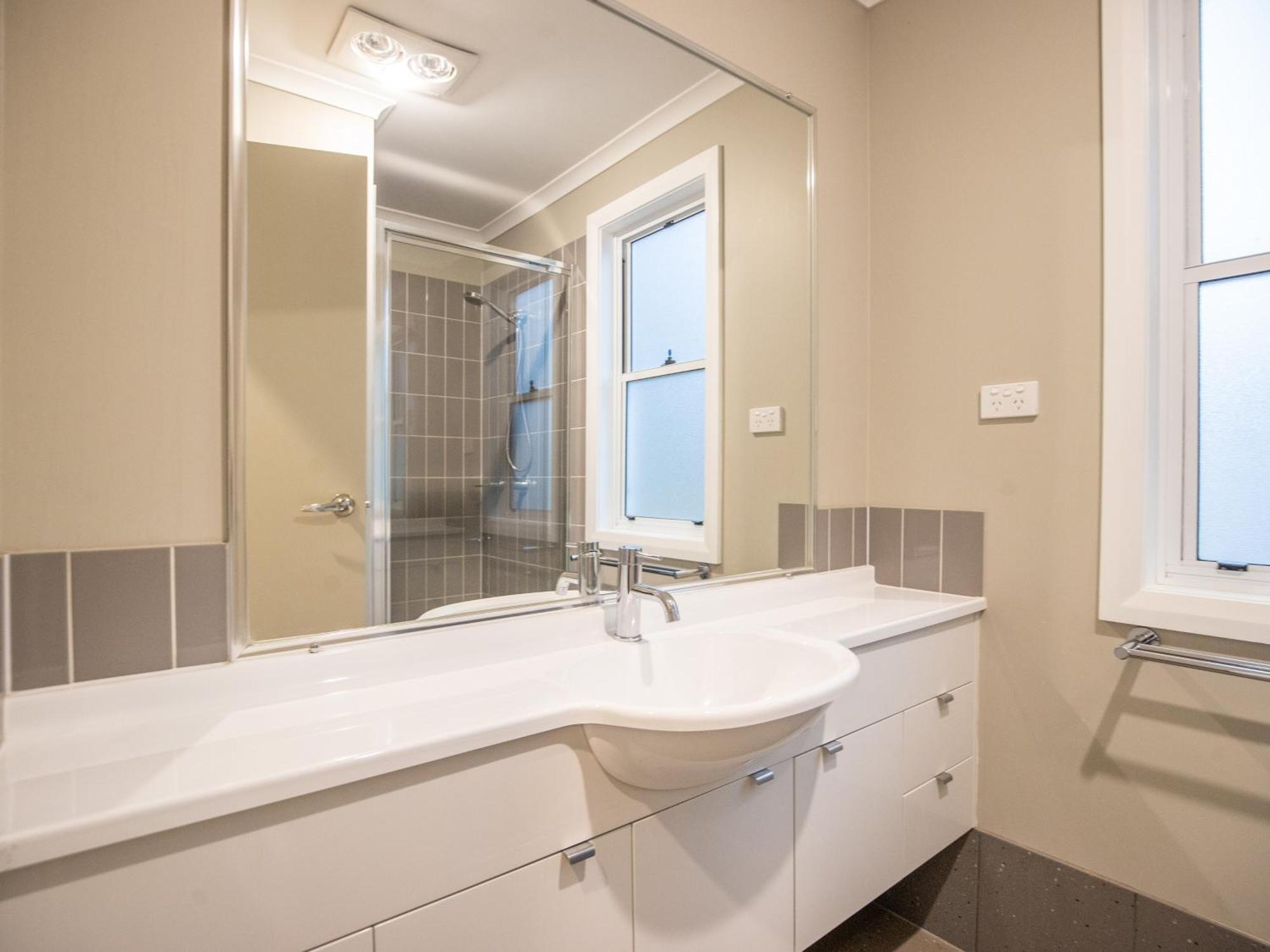 Nrma Bright Holiday Park Room photo