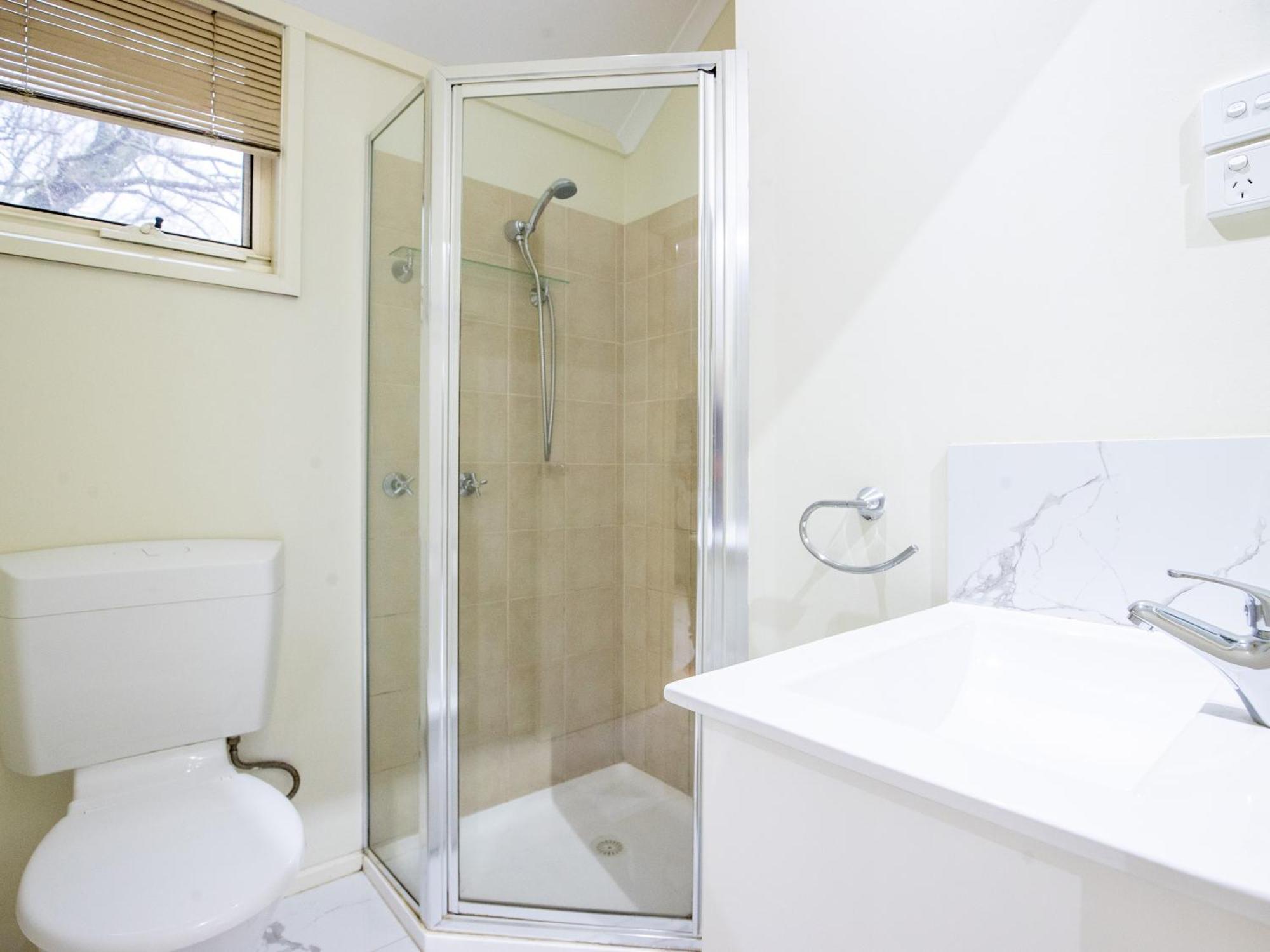 Nrma Bright Holiday Park Room photo