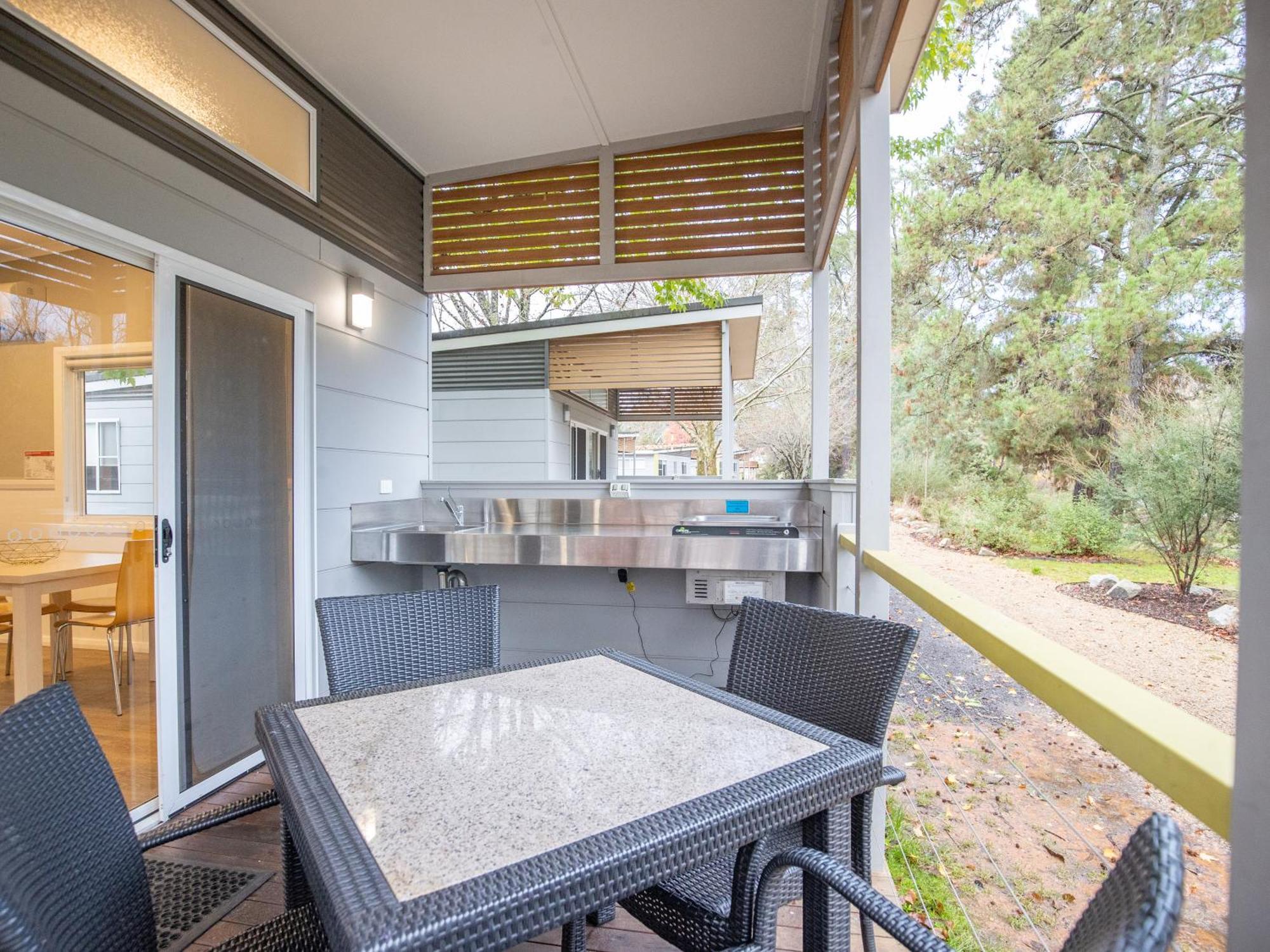 Nrma Bright Holiday Park Exterior photo